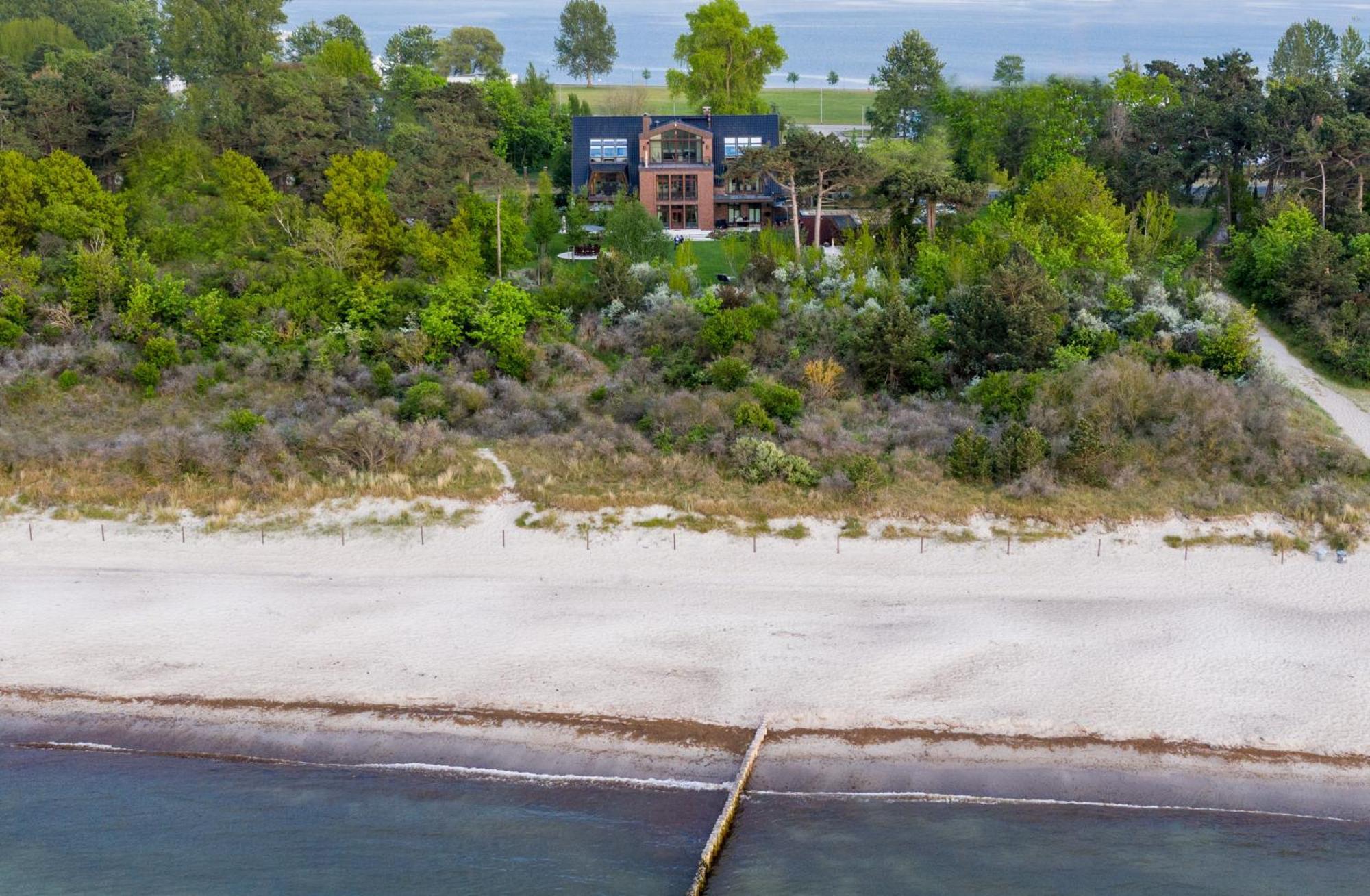 Villa Schmidt - Strandhaus Direkt Am Meer Mit Sauna, Sport Und Duenengarten II Rostock Exterior photo